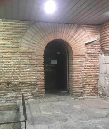 8F0116BB-EA33-4401-B72E-46A4AB412318